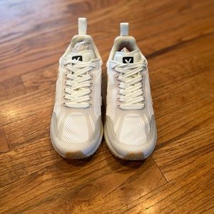 Veja Condor 2 Road-Running Shoes - Women’s in White Pierre